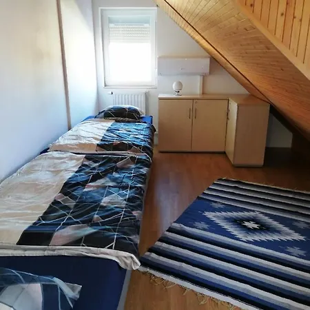 Esztergom Apartman Penzion 3*
